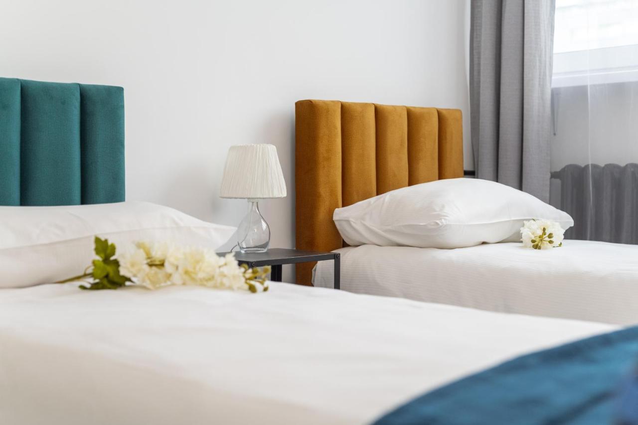 Apartament Zielinskiego Centrum Wroclaw By Noclegi Renters Bagian luar foto