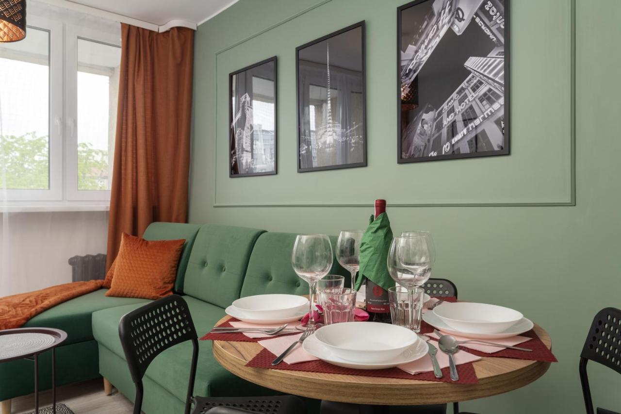 Apartament Zielinskiego Centrum Wroclaw By Noclegi Renters Bagian luar foto
