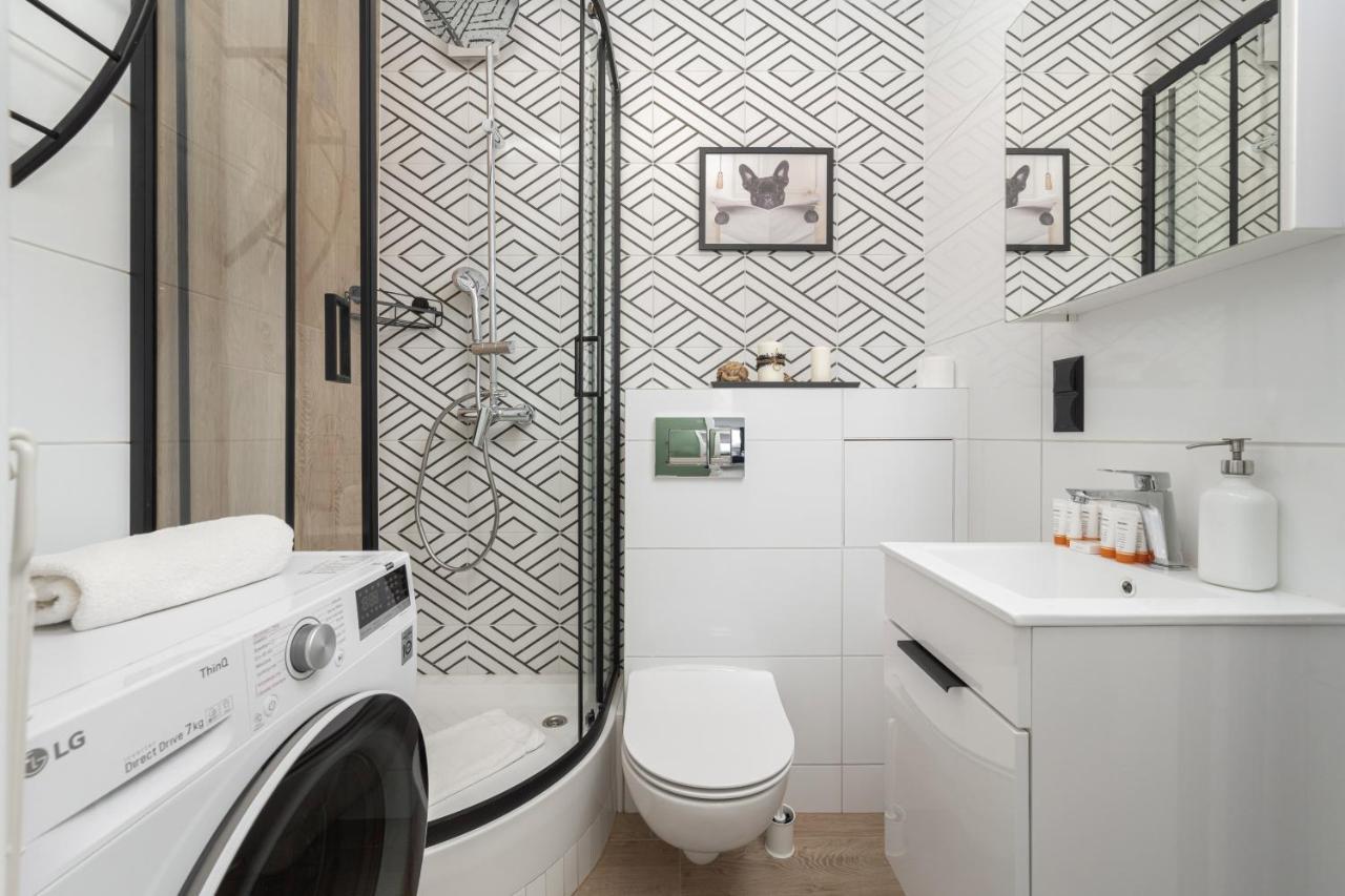 Apartament Zielinskiego Centrum Wroclaw By Noclegi Renters Bagian luar foto