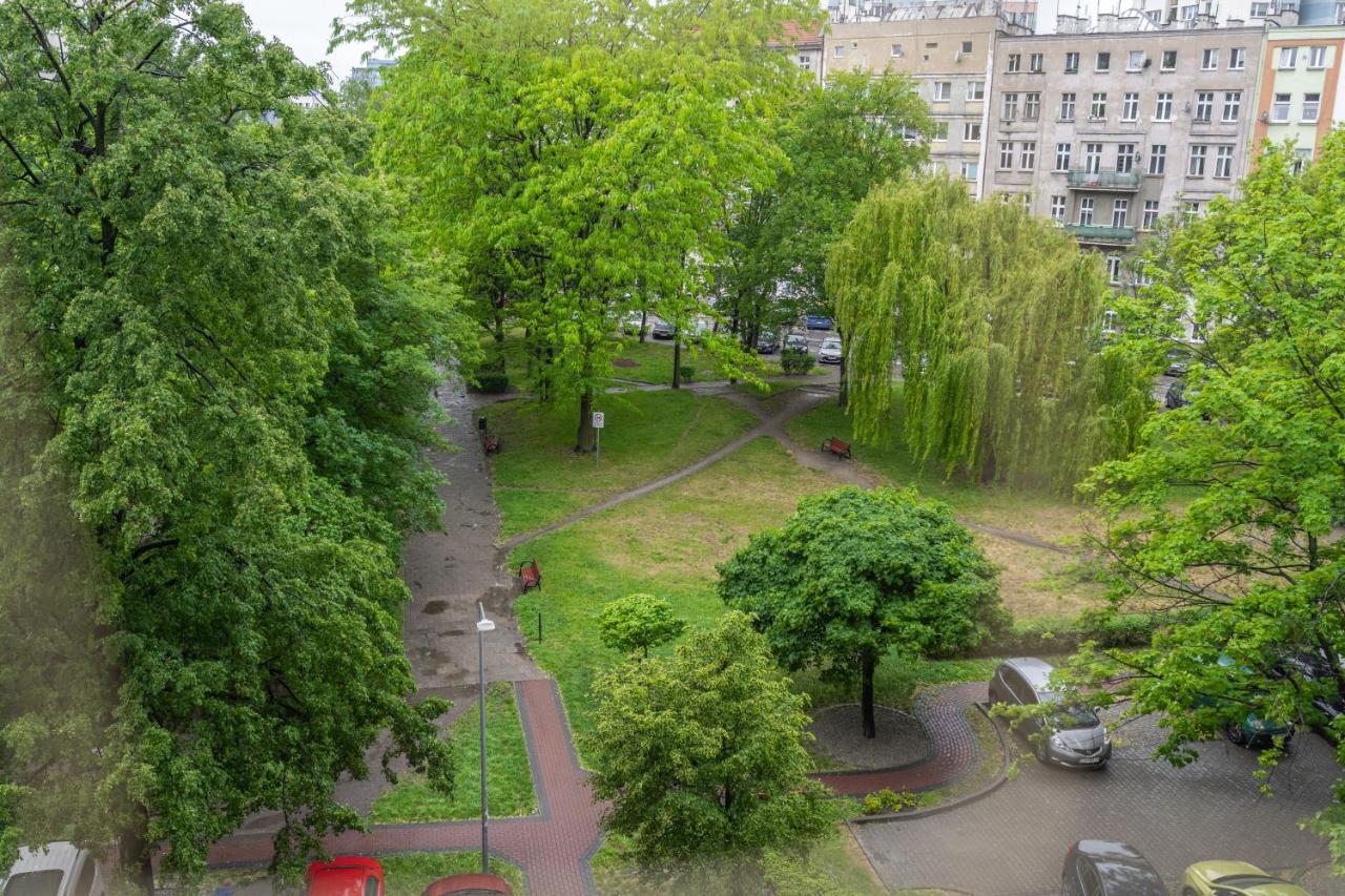 Apartament Zielinskiego Centrum Wroclaw By Noclegi Renters Bagian luar foto